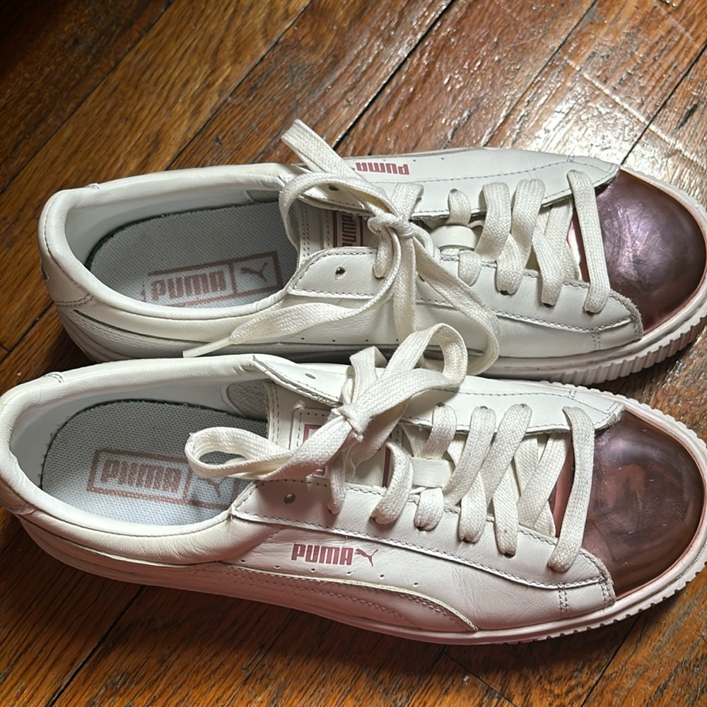 Puma Basket Platform Pink Metallic Sneakers Shoes Womens 9 White lightly worn